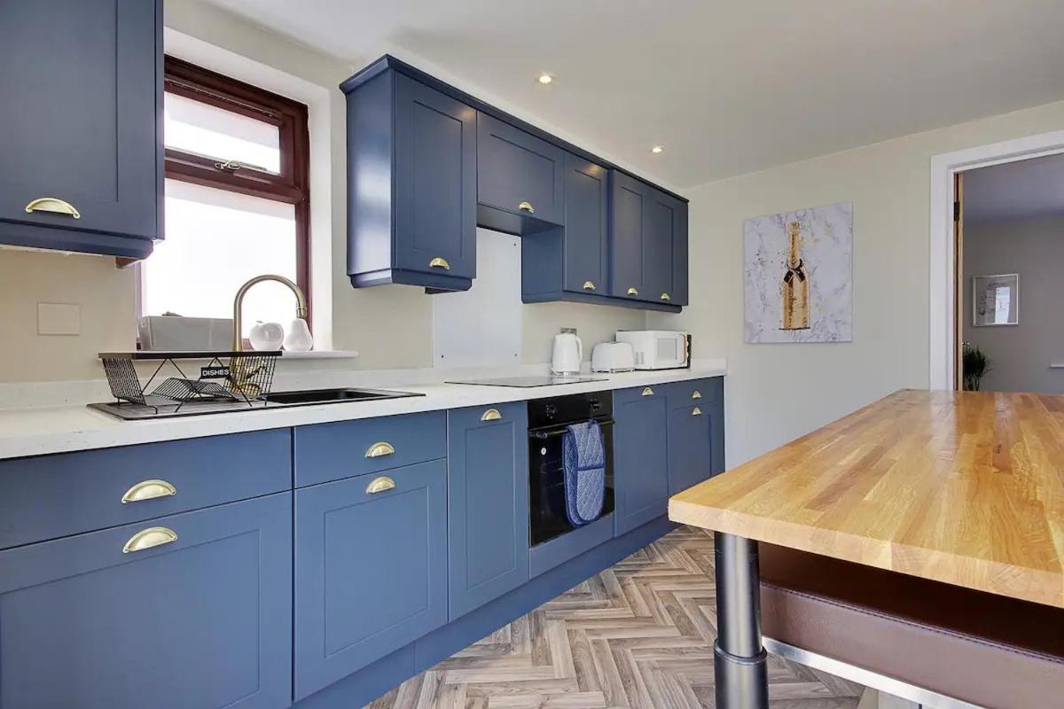 Apartamento Windham Mews - Stunning Flat In Seaside Town Bournemouth Exterior foto