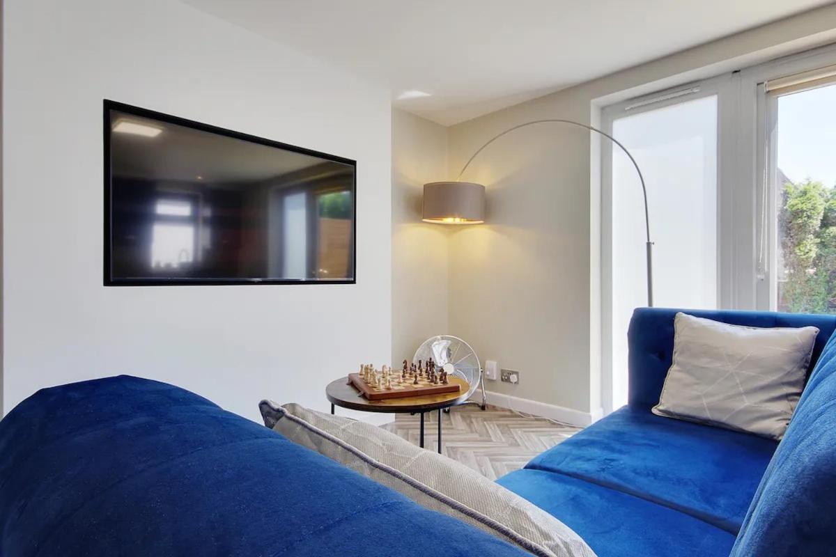 Apartamento Windham Mews - Stunning Flat In Seaside Town Bournemouth Exterior foto